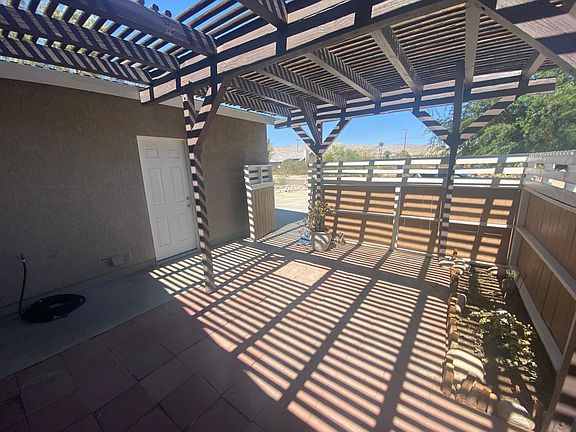 4th image of 15455 Avenida Manzana