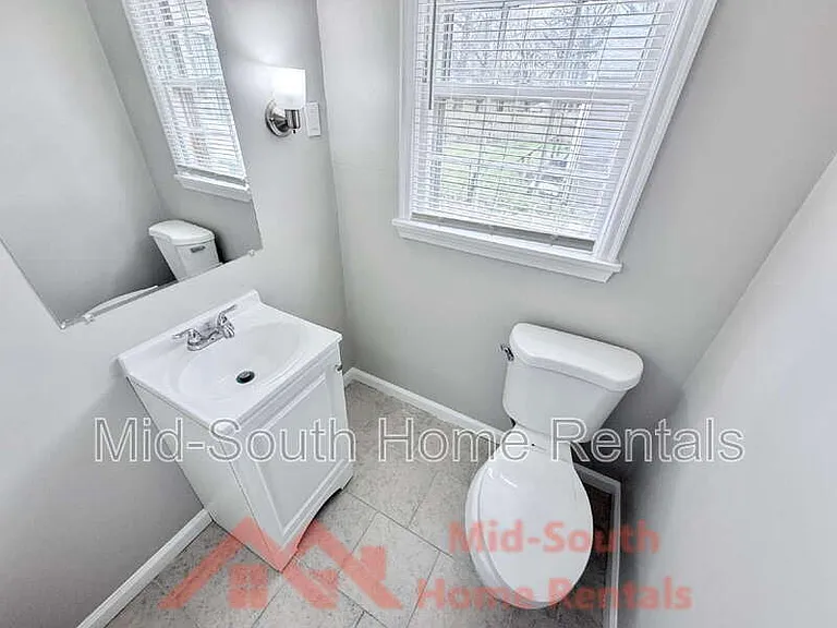 1156 Brower St — Photo 14