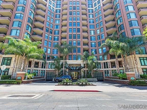 3rd image of 500 W Harbor Dr Unit 306
