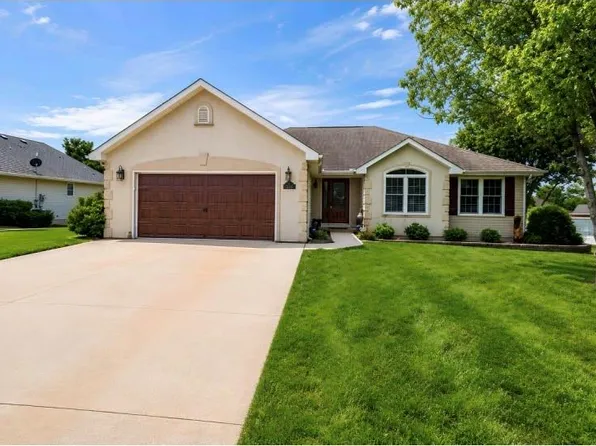 205 Aquila Dr, Cameron, MO 64429