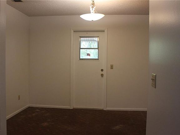 5th image of 815 Smith St