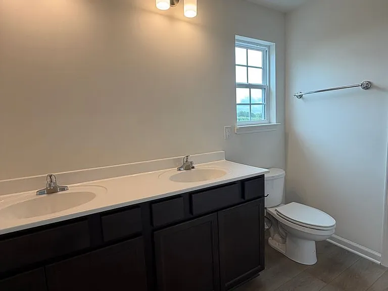 836 Halford Pl — Photo 18