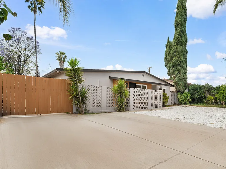 10148 Felipe Ave — Photo 31