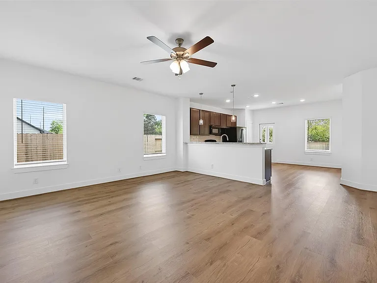 4506 Blue Moutain Laurel — Photo 16