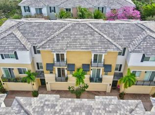 3813 NW 5th Ter, Boca Raton, FL 33431