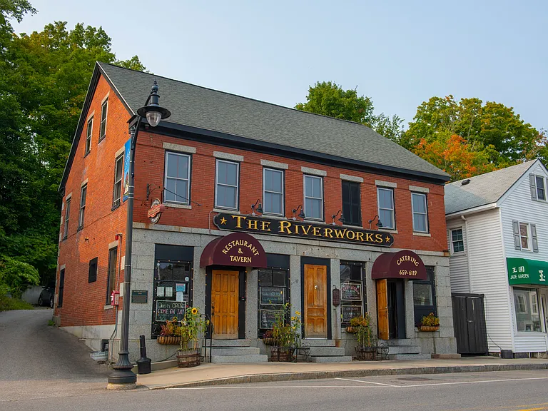 Historic downtown boasts classic, local charm of NH