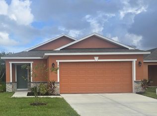 561 Richmond Cir SW, Palm Bay, FL 32908