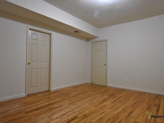 4th image of 3291 Hull Ave APT 1