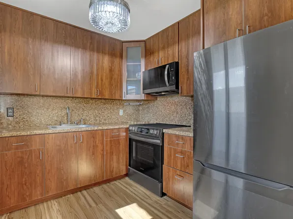 81 Saxony Cir #B, Delray Beach, FL 33446