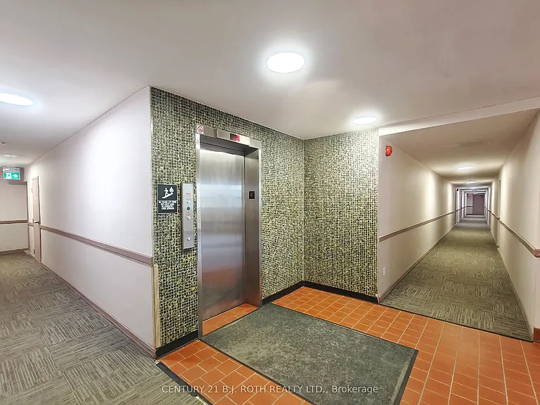 90 Holgate St #406 — Photo 10