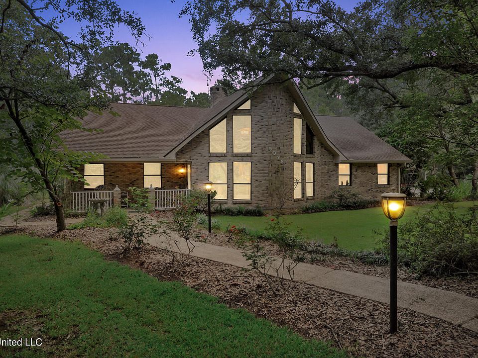 1st image of 5078 Spiers Dr