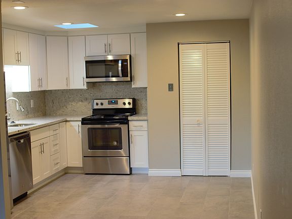 4th image of 4308 NE Sunset Blvd #3-K3-K