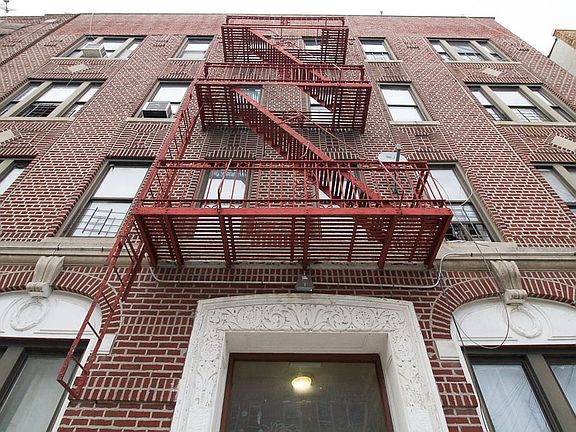 5th image of 1135 43rd St APT C3