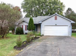 510 Constitution Dr SW, Poplar Grove, IL 61065