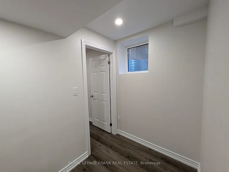 41 Morley Cres #BASEMENT — Photo 10