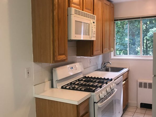 35 Main St APT 1