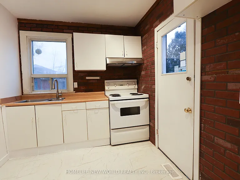 32 Pendeen Ave — Photo 30