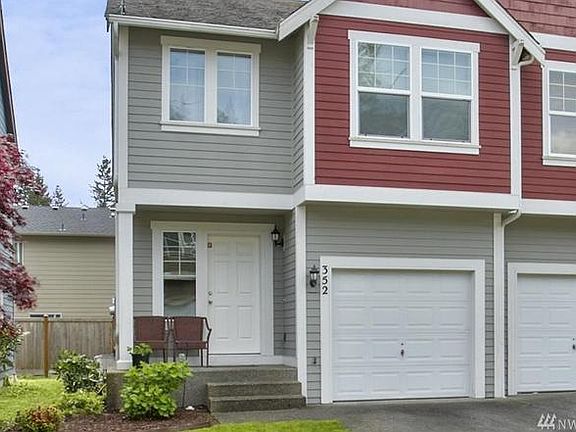 2nd image of 352 NE Miramar Cir