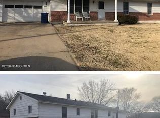 329 E Missouri Ave, Chamois, MO 65024