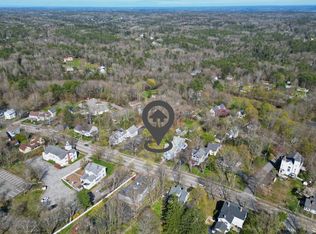 182 Main St, Freeport, ME 04032