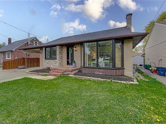 2nd image of 51 Rosemount Dr