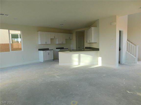 3rd image of 9895 Edmond St