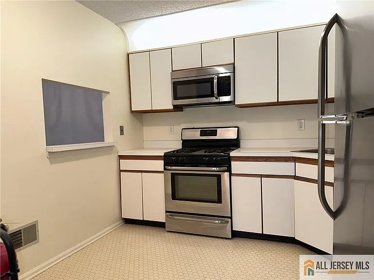 48 Crabapple Ln #238 — Photo 8