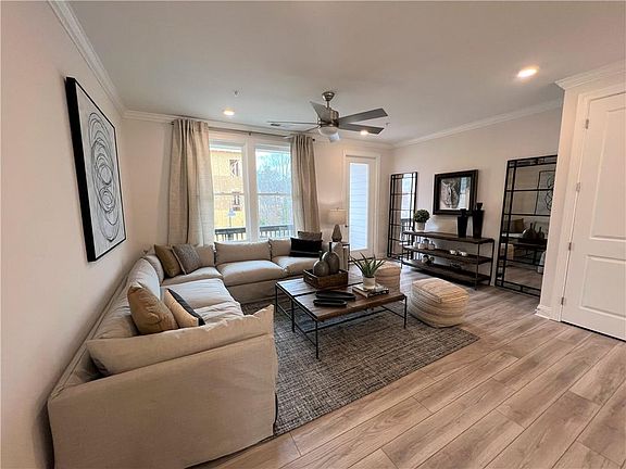 6559 Beacon Drive 320 Elevation Image 4