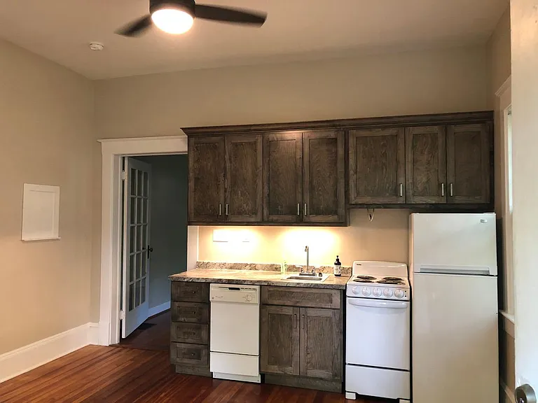 1212 Brookstown Ave #B — Photo 18