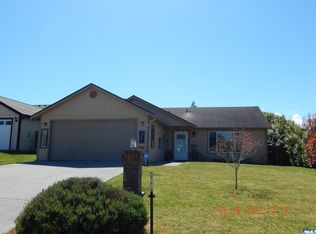 270 Independence Dr, Sequim, WA 98382
