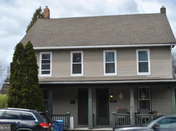 886 E Market St, Mount Wolf, PA 17347