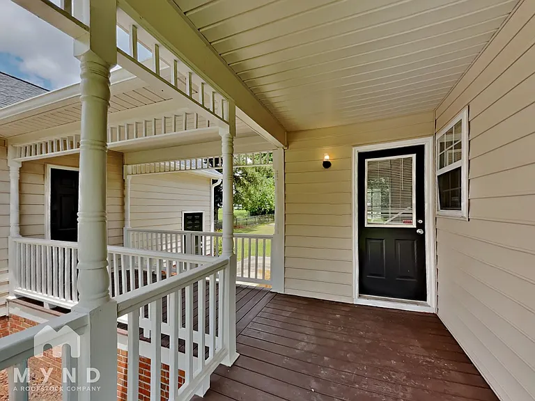 104 Carrington Dr — Photo 20