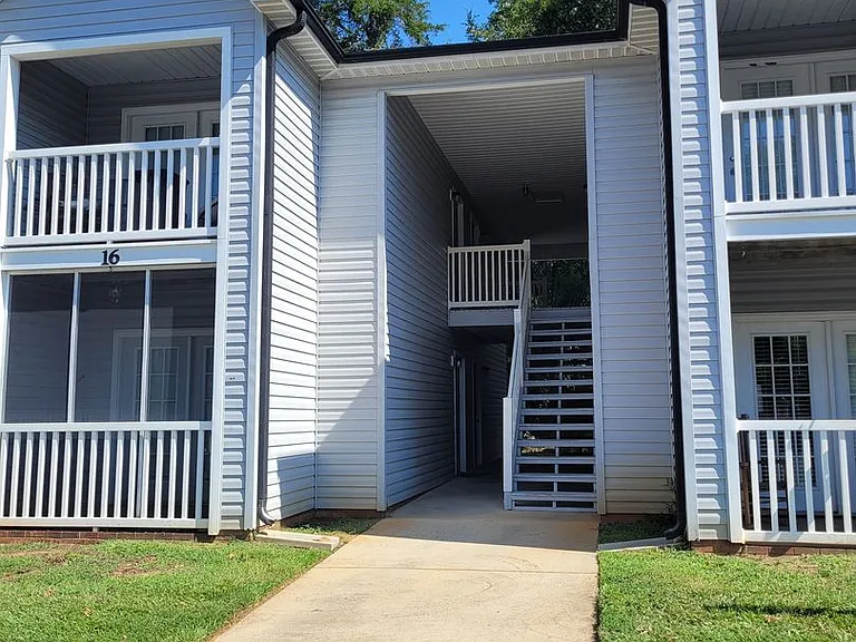 Arlington Apartments — Photo 84