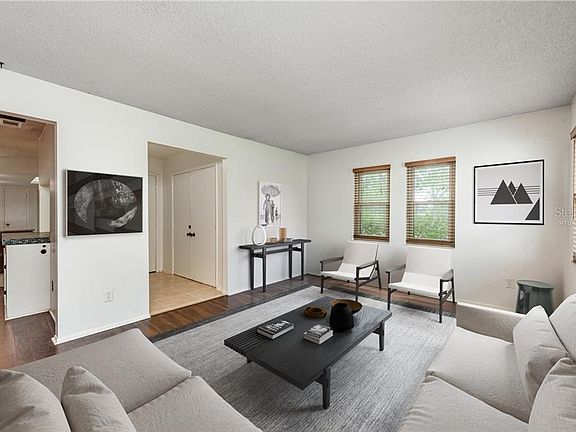 4th image of 8649 Tarragon Dr