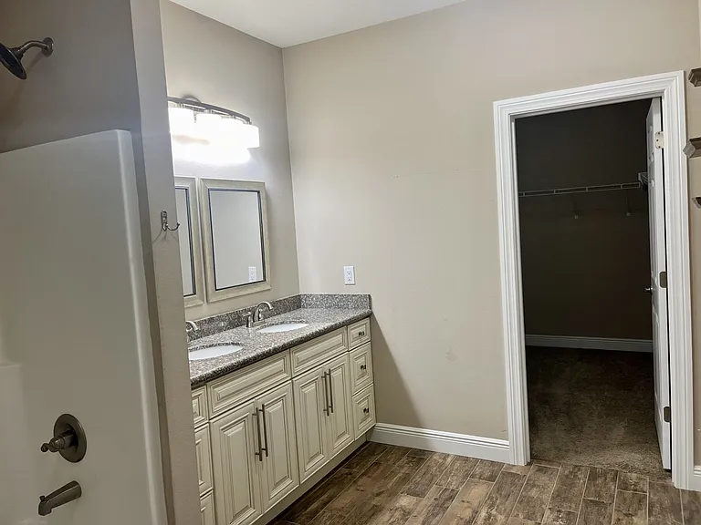 2235 Palo Alto St — Photo 13