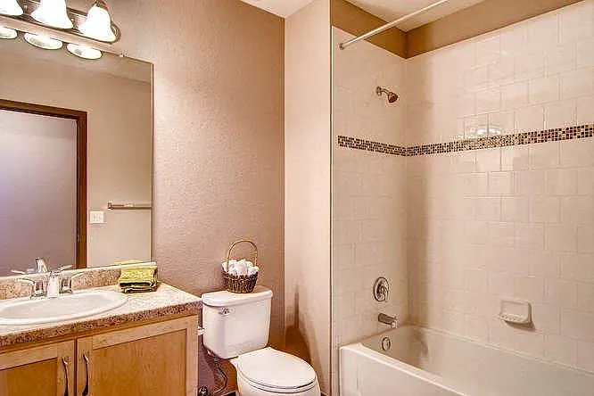 Evans Station Lofts | Denver Apartments