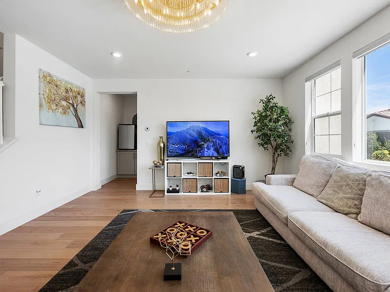 6274 Carousel Ave — Photo 4