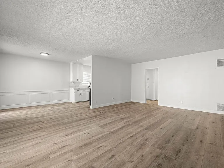 3878 Potomac Ave #11A — Photo 5