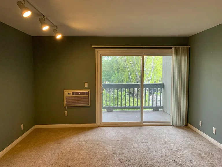 1087 Murrieta Blvd #232 — Photo 2