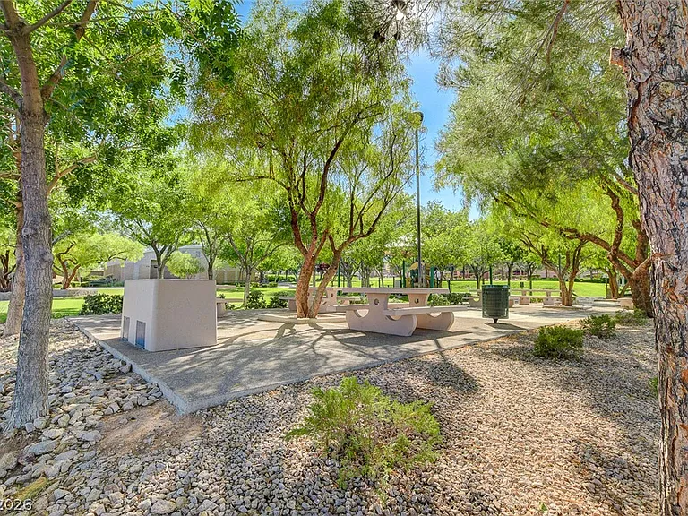 1209 Corona Valley St — Photo 48
