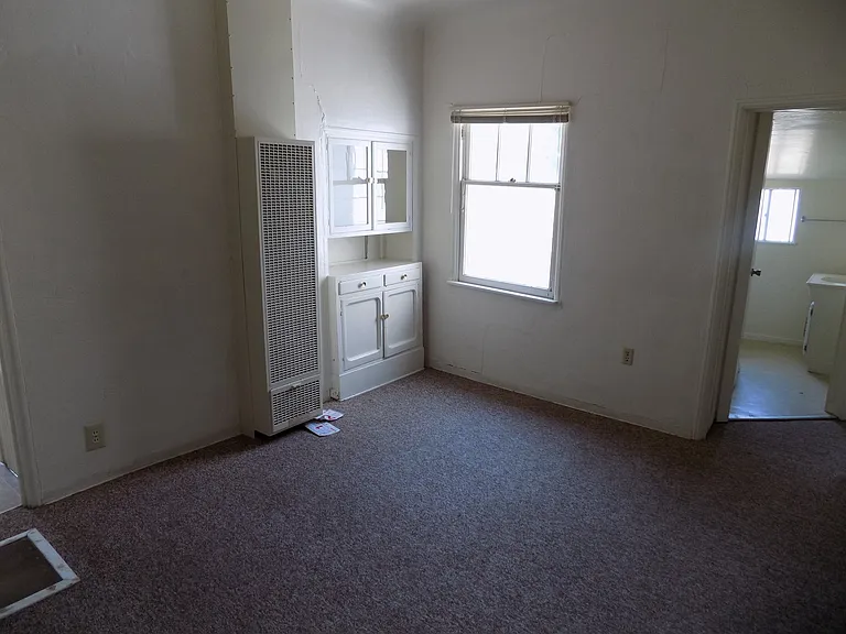 735 & 745 Grand Ave — Photo 17