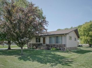609 Lund Ave SE, Glyndon, MN 56547