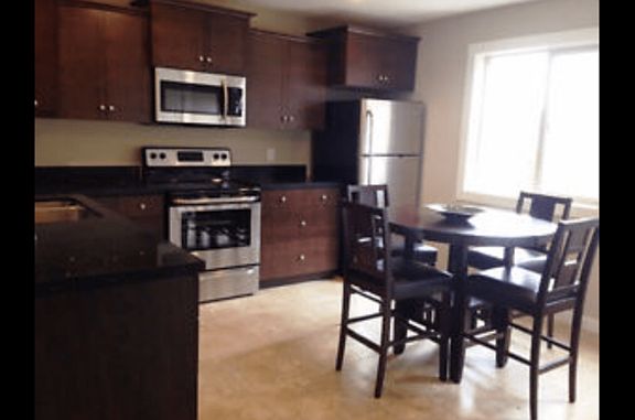 5th image of 880 5th St NE #1A