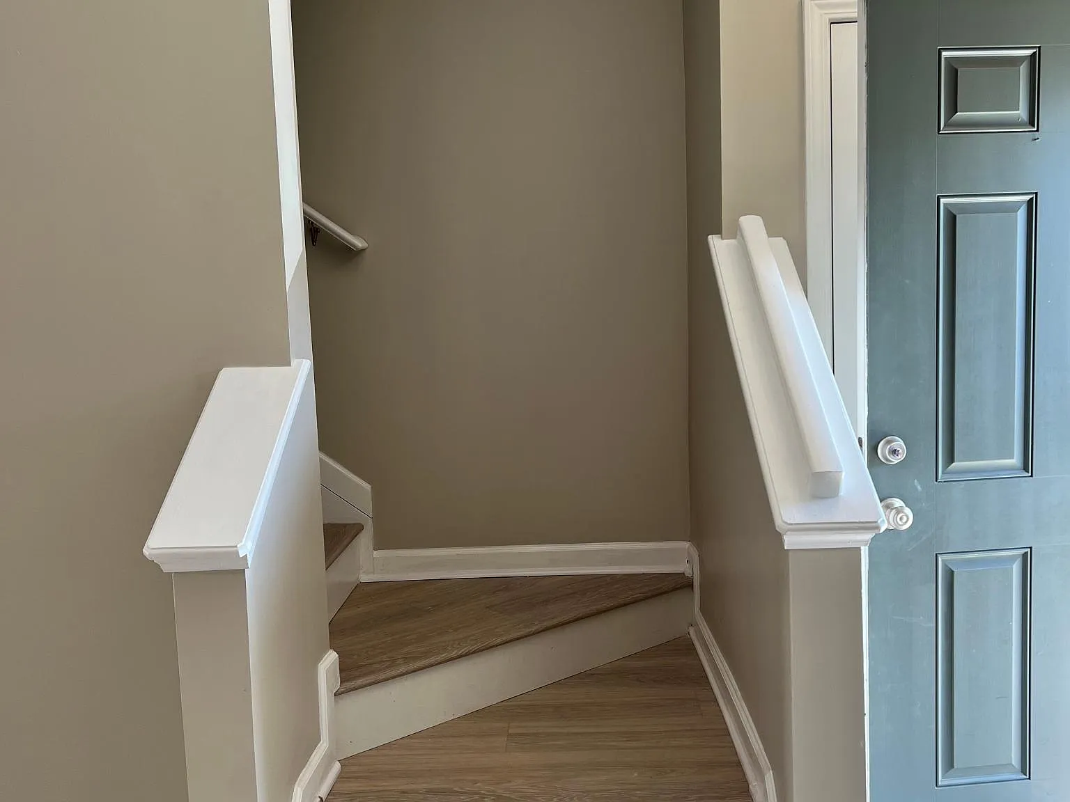 2 bed, 2.5 bath, 1228 sqft, $1,700 — Photo 3