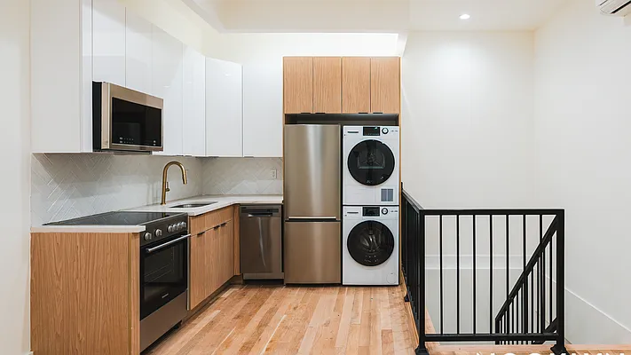 Rented by Nooklyn NYC LLC | media 8
