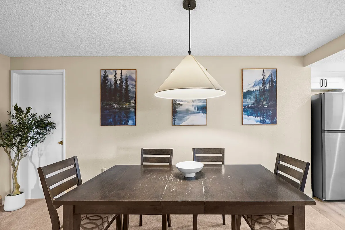 3 bed, $4,500 — Photo 3
