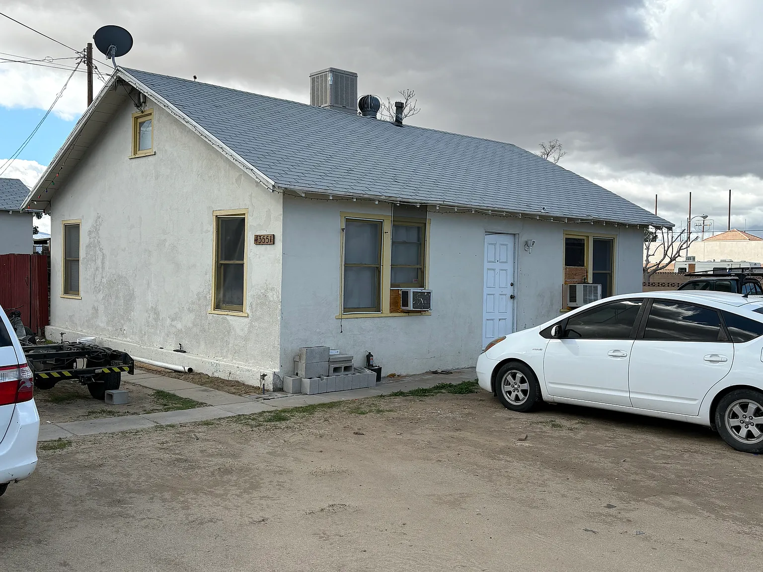 2 bed, 800 sqft, $2,200 — Photo 1