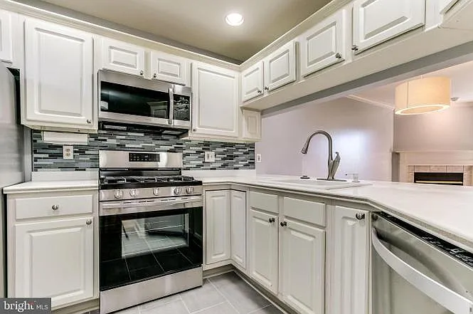 6924 Fairfax Dr #308 — Photo 11