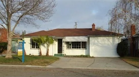 220 Fusco Ave photo 1