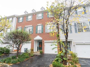 171 Meadow Ln, Nanuet, NY 10954